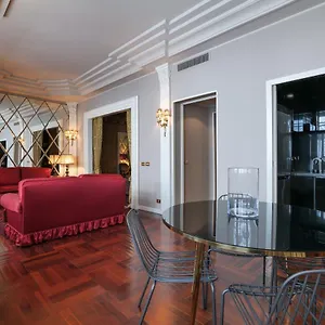 Apartment Luxury Galleria - Duomo, Milan